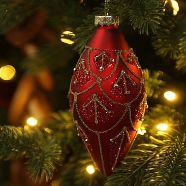 Капля красный орнамент 8 см 20431