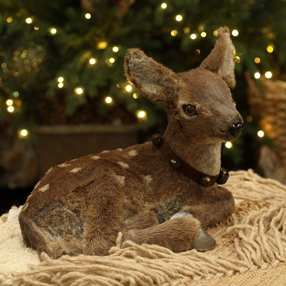 Олененок лежит 40 см2