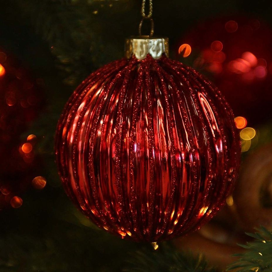 Шар красный рубчик 8 см 07842