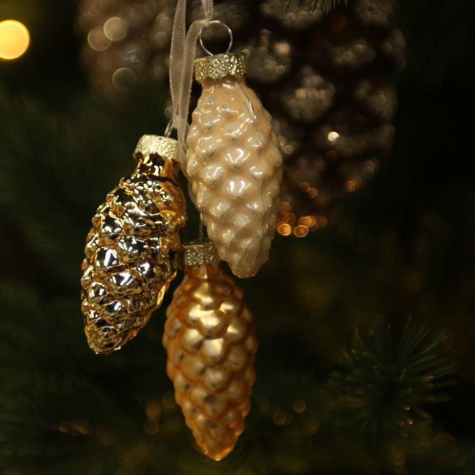 Связка шишек 3 шт - золото2