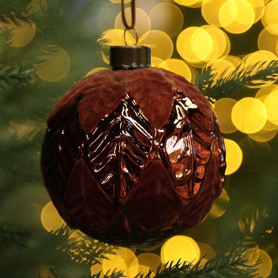 Шар шоколадный с бархатными листьями 10 см 05322