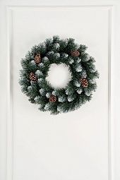 КАНАДСКИЙ, венок рождественский с шишками (0,7 м)