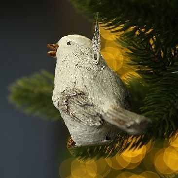 Птичка белая поет 6.5 см 57611