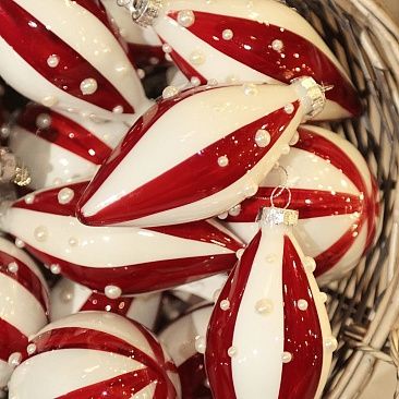 Капля красно-белая с бусинками 12 см 30801
