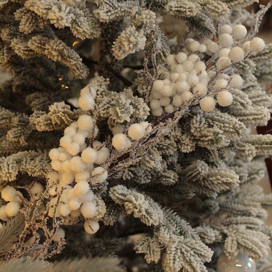 Гирлянда Ягода белая заснеженная 270 см2