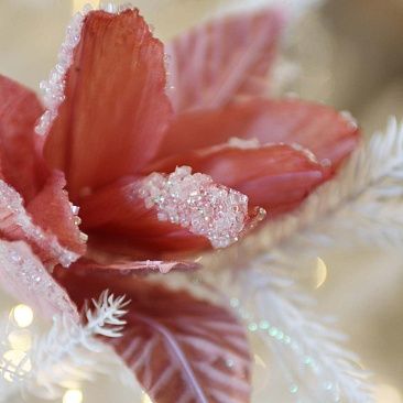 Цветок закрытый розовый 26 см 35981