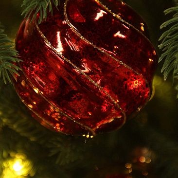 Шар красные спирали 10 см 09081