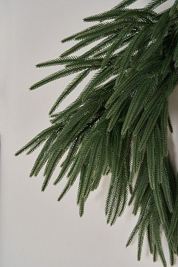 ЮЖНАЯ, ветка хвои на пеньке (0,7 м)