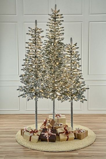 КОРОЛЕВА ТЯНЬ ШАНЯ, ель заснеженная с лампочками (1,8 м)1