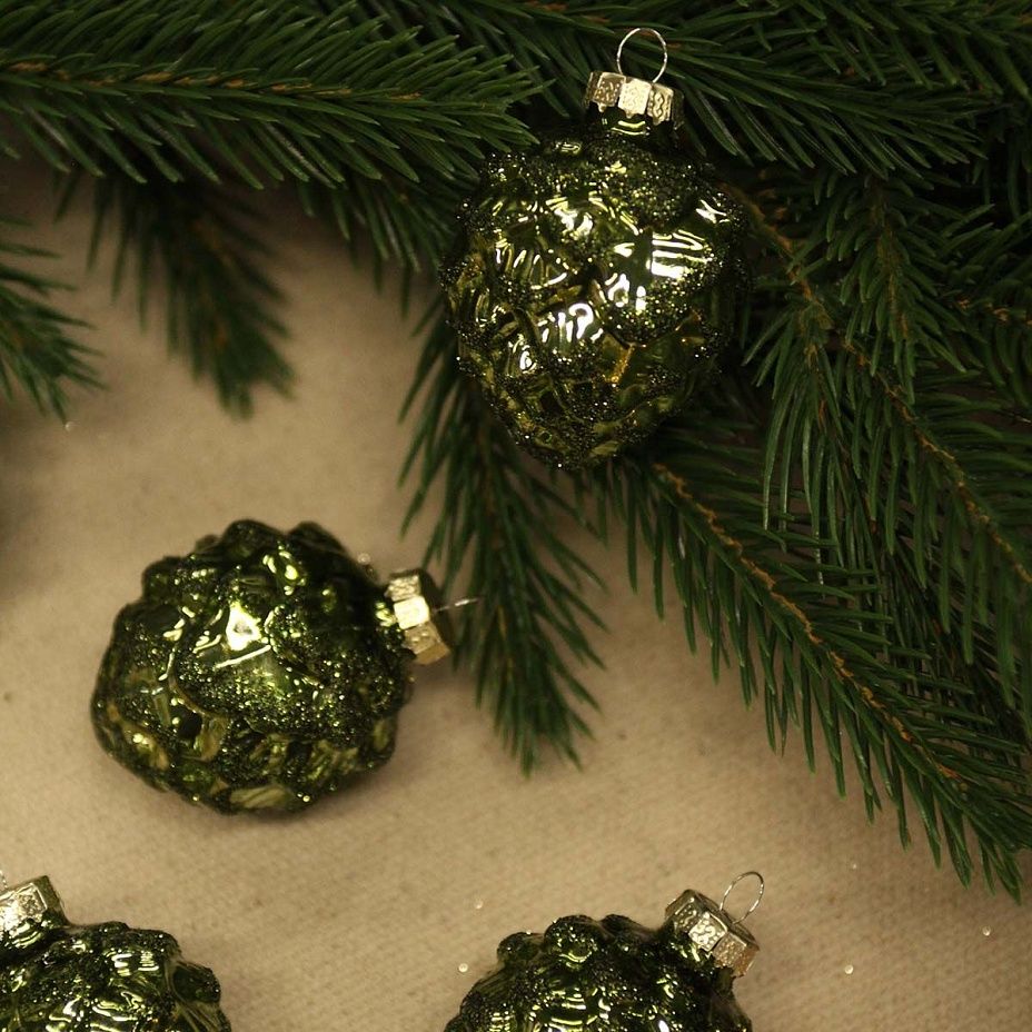 Набор сосновых шишек 6 шт зеленый2