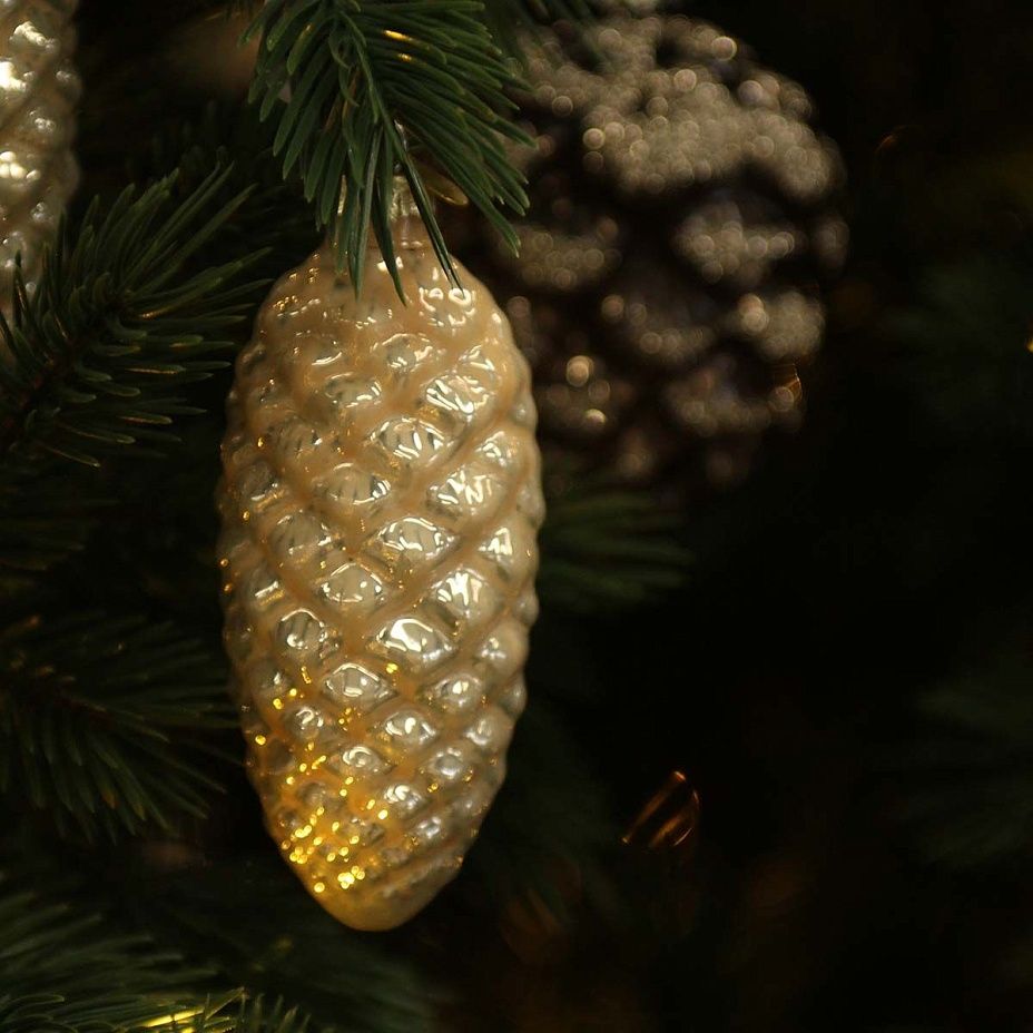 Шишка еловая кремовая 10 см 18432